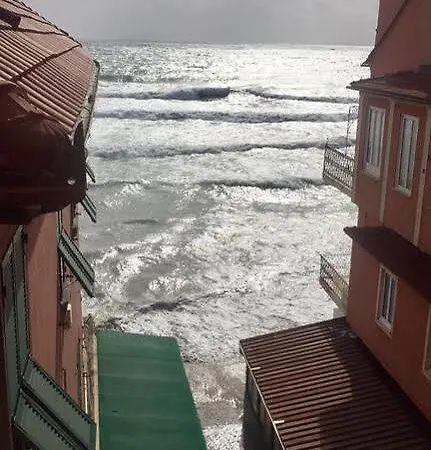 Attico Fronte Mare * 阿拉西奥