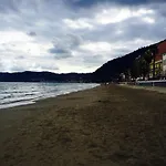 Attico Fronte Mare Апартаменти Алассіо