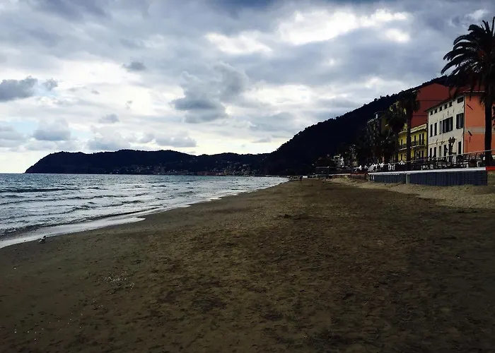 Attico Fronte Mare 公寓 阿拉西奥