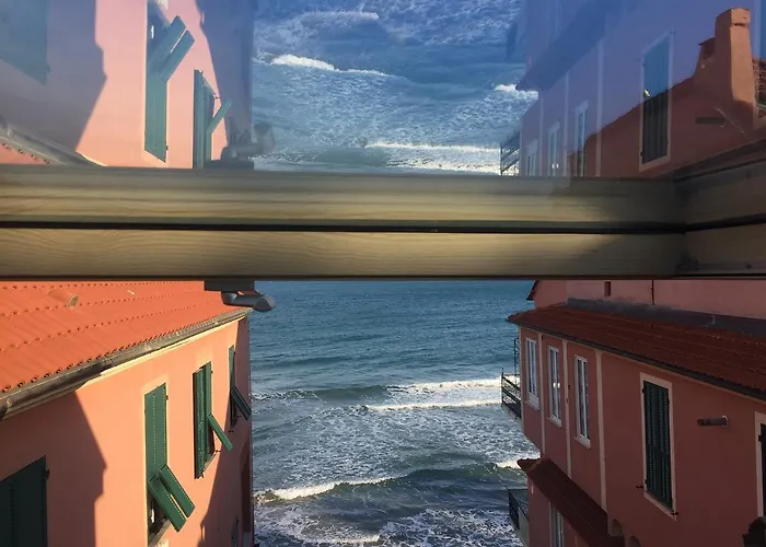 Attico Fronte Mare 公寓 *